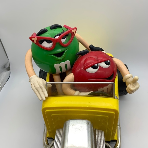 Vintage M&M's 'Rebel Without A Clue' Collectible Retired Candy Dispenser - Picture 3 of 16